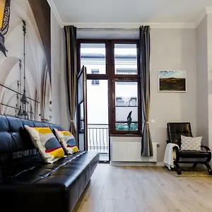 Kings Landing Apartament